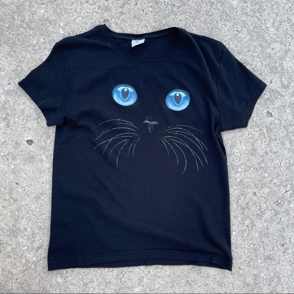 Girls XL Black T-Shirt with Cute Blue Eyed cat and whiskers